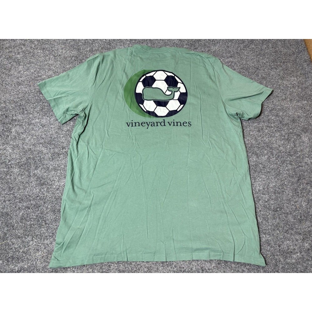 Vineyard Vines Shirt Mens XL Green Crew Neck Pocket Soccer Graphic Tagless Tee